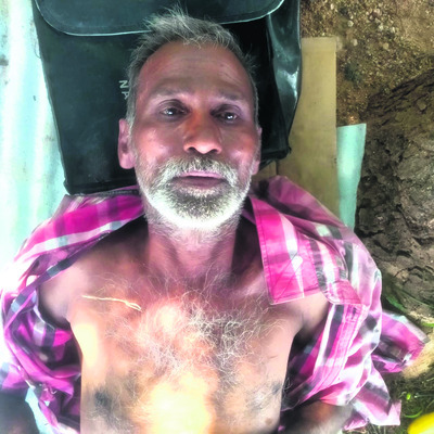 మానవత్వం చూపిన పోలీసులు 1
