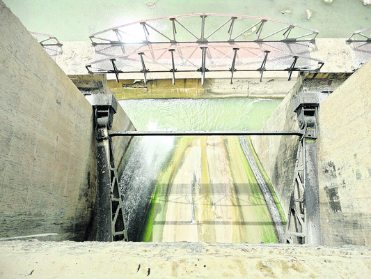 జూరాల.. భద్రమేనా? 1