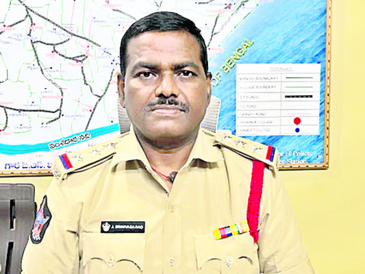 ● లైసెన్స్‌డ్‌ వైన్‌షాపుల వద్ద  ‘ఓపెన్‌ డ్రింకింగ్‌’ కే2