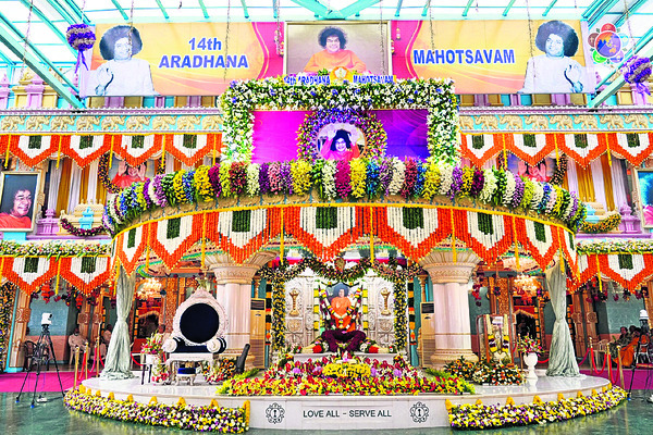నువ్వే మాకు శరణం సాయీ..3