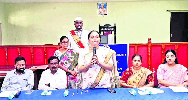 ప్రత్యేక లోక్ అదాలత్ను వినియోగించుకోవాలి
1