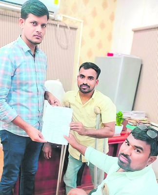 వైభవంగా విగ్రహ ప్రతిష్ఠాపన1