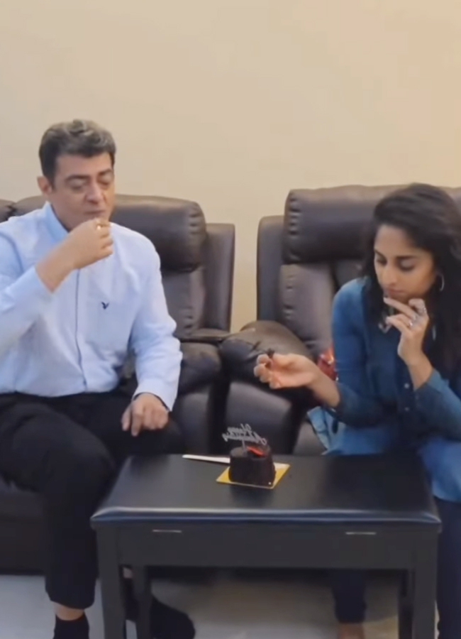 Ajith Kumar and his wife celebrate their wedding anniversary9