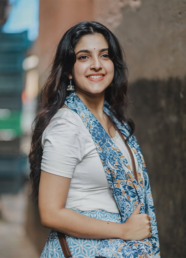 malayalam actress meenakshi dinesh latest photos10