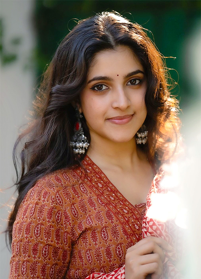 malayalam actress meenakshi dinesh latest photos19