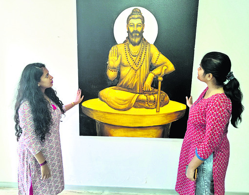 అలరిస్తున్న పెయింటింగ్స్ ప్రదర్శన1