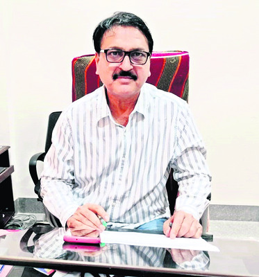 తొలిరోజే పుస్తకం.. పాఠం1