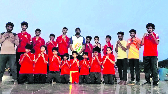 వేతనం సకాలంలో  చెల్లించాల్సిందే.. 2