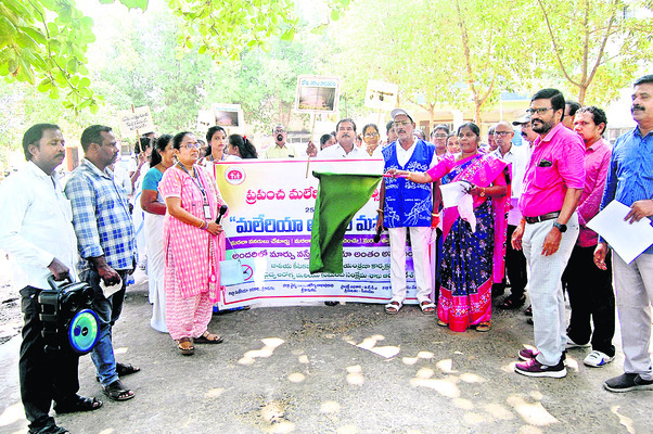 సారా స్థావరాలపై దాడులు 1