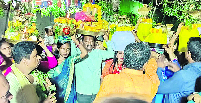 వెల్లివిరిసిన ఆధ్యాత్మికత2