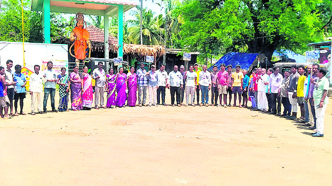 ఉగ్రదాడుల్లో మృతులకు నివాళి 3