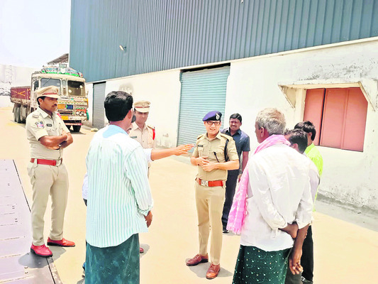 పలువురు  న్యాయాధికారుల బదిలీ1