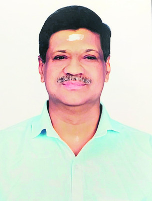 అన్నింటా ‘ఆదర్శమే’1