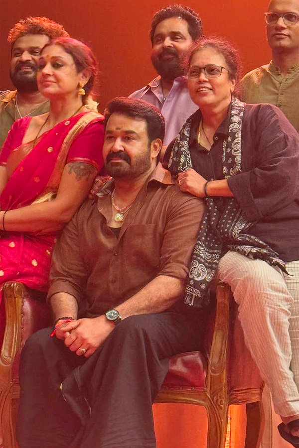 Choreographer Brinda Master Shares After 20 Years Dancing Together With MOhanlal Photos5