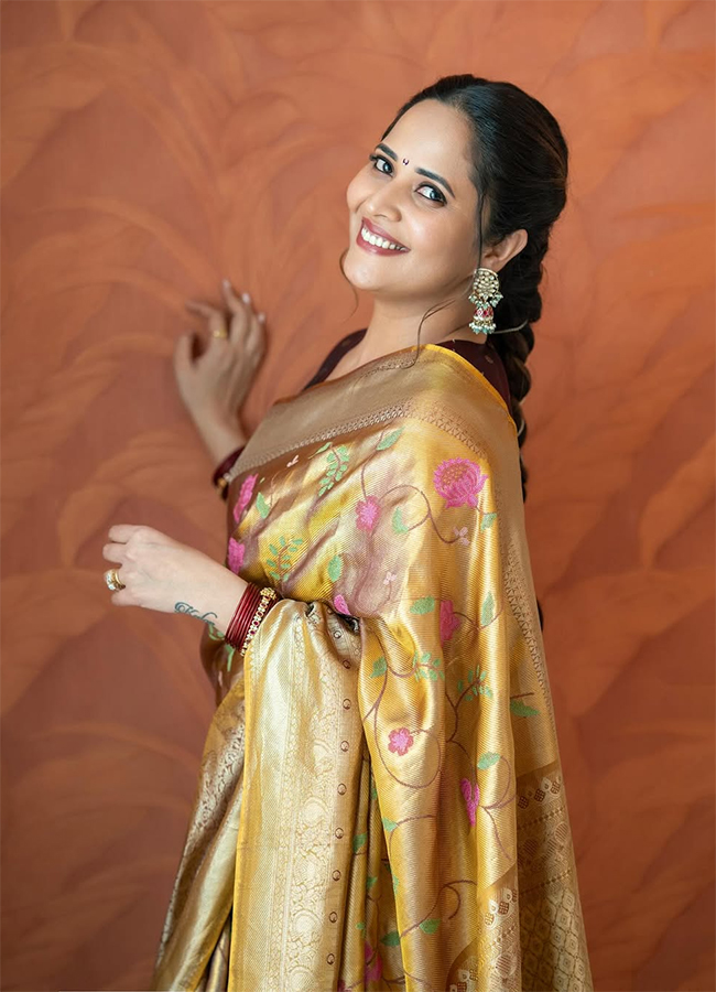 Actress Anasuya Bharadwaj Latest Photos13