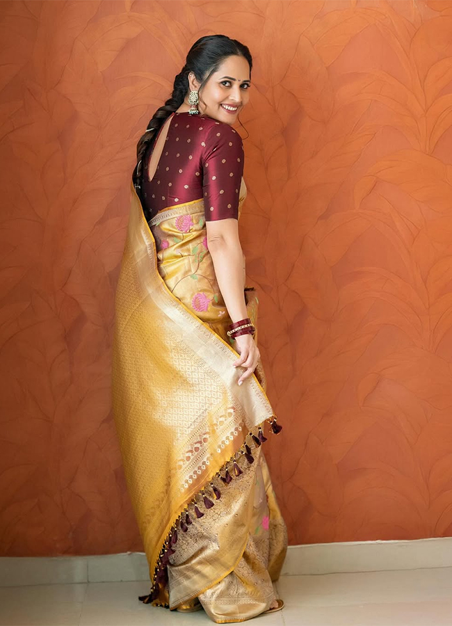 Actress Anasuya Bharadwaj Latest Photos6