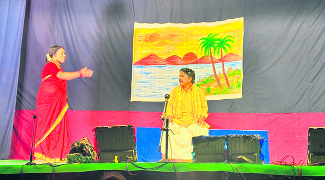 సమాజంలో నాటికలది కీలక పాత్ర 1