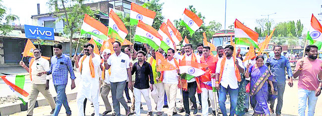 ధైర్య సాహసాలకు రివార్డు2