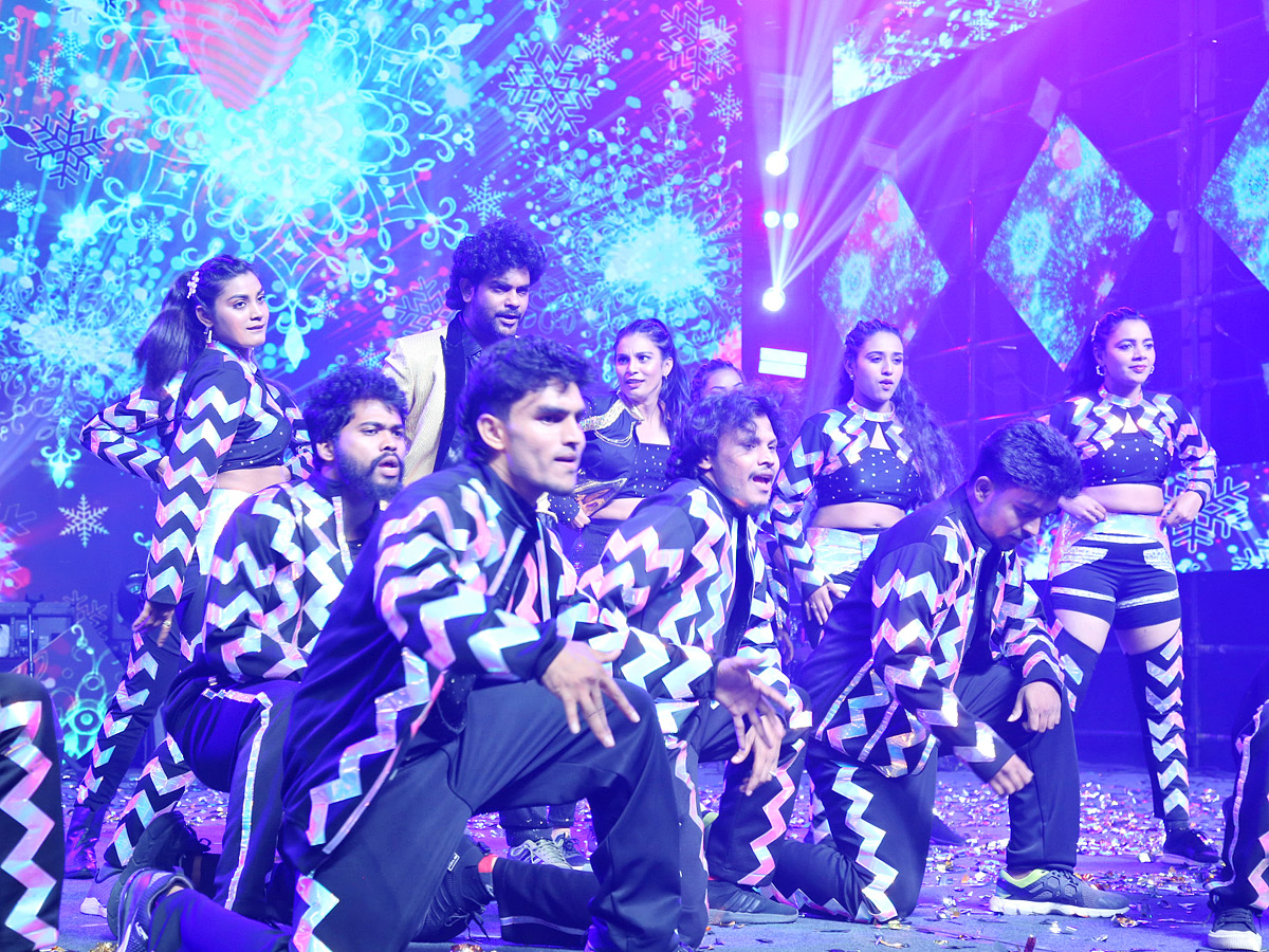 Hero Surya RETRO Pre Release Event Photos11