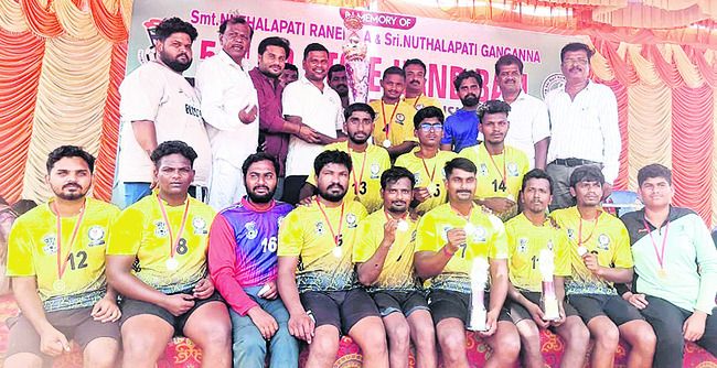 హ్యాండ్బాల్ చాంపియన్ కర్నూలు1