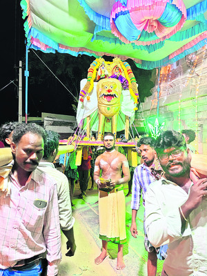 సింహ వాహనంపై వైద్యనాథేశ్వరుడు1