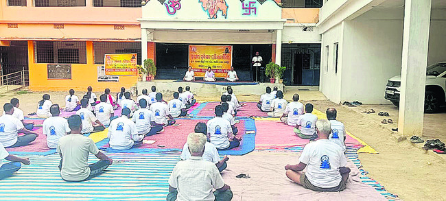 యోగాతో మానసిక వికాసం2