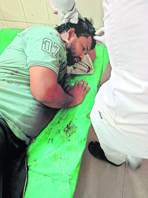 వైఎస్‌.షర్మిలపై దేశద్రోహం కేసు నమోదు చేయాలి
2