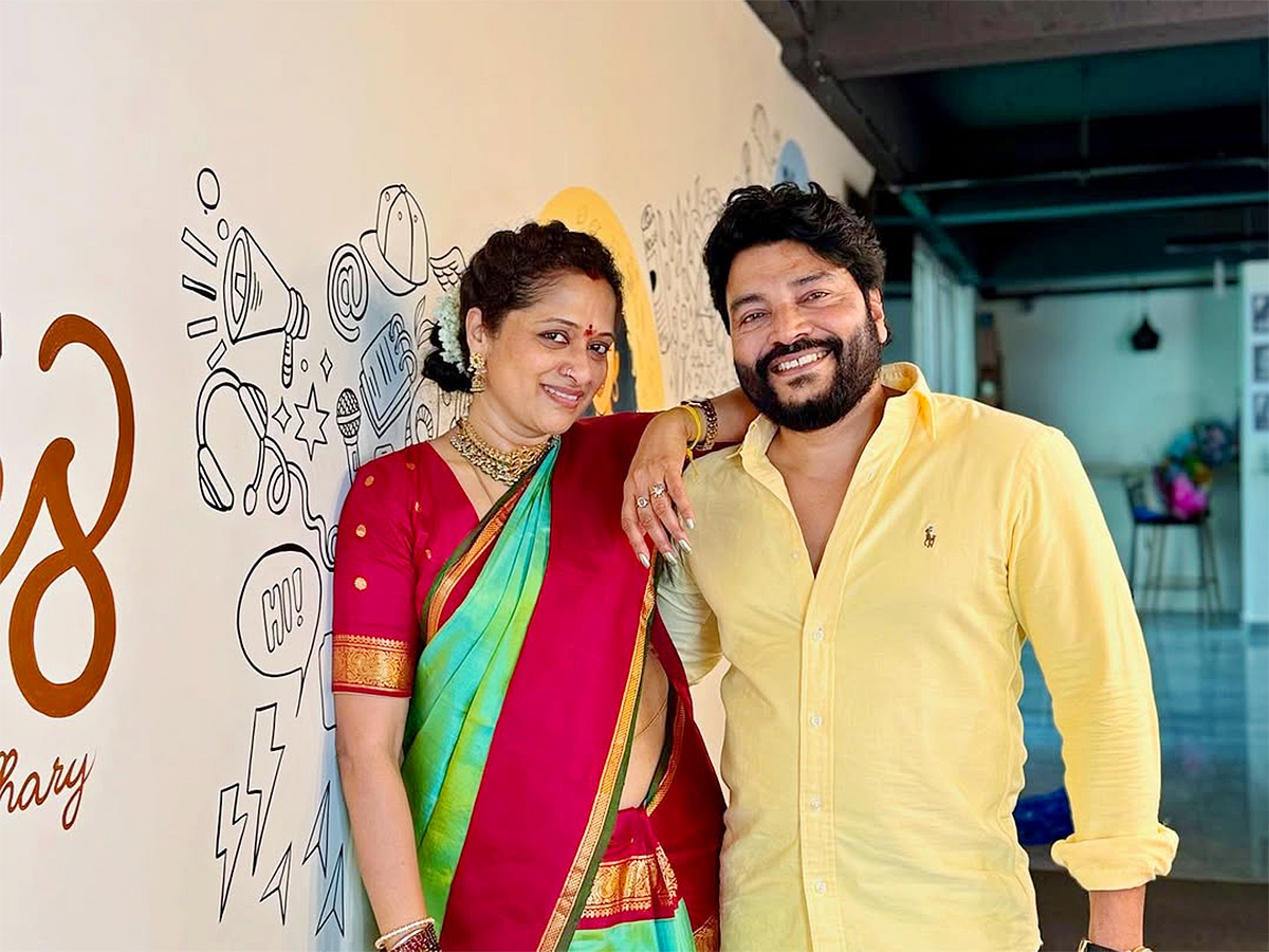 Actress Anita Chaudhary Mug Stories Cafe and Kitchen launched Photos10