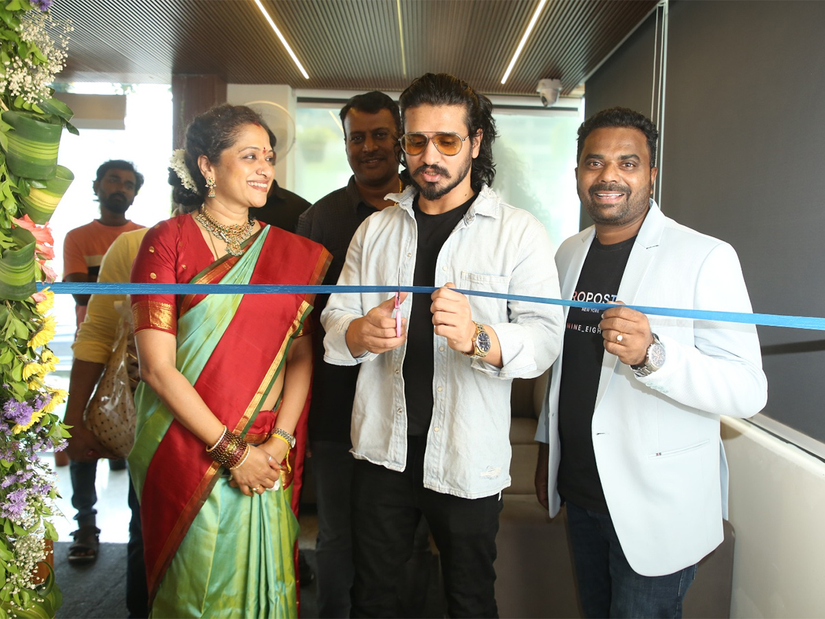 Actress Anita Chaudhary Mug Stories Cafe and Kitchen launched Photos4