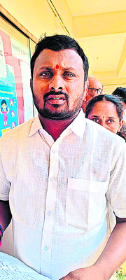 వెలవెలబోయిన కలెక్టరేట్‌1