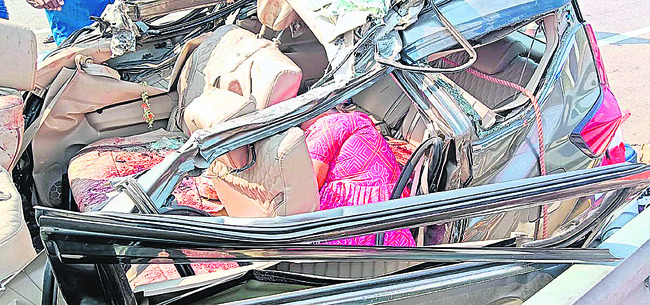తిరుమలకు వెళ్లి వస్తూ.. తిరిగిరాని లోకాలకు 
4