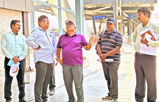 యువ వికాసం అర్జీలు   వేగంగా పరిశీలించండి3