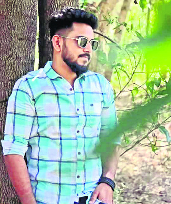 బాలికను కాపాడిన పోలీసులు1