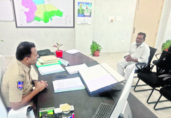 ప్రజావాణికి 21 వినతులు 
1