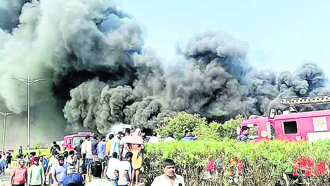 పారాదీప్లో అగ్ని ప్రమాదం 1