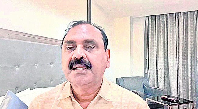 ప్రజాస్వామ్యం..అపహాస్యం3