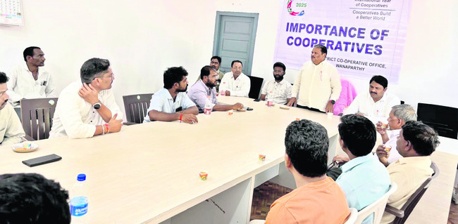 గోపాల్పేట పీఏసీఎస్ పేరు మార్పు
2