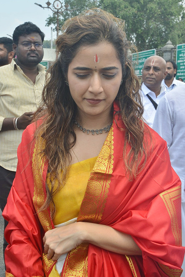 Actress Ashika Ranganath Visits Tirumala Temple Photos12