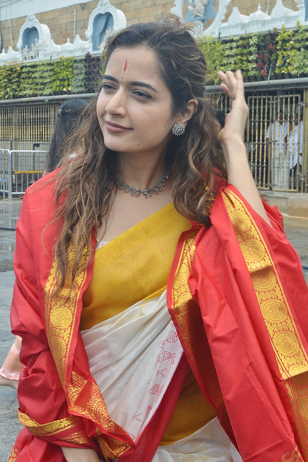 Actress Ashika Ranganath Visits Tirumala Temple Photos7