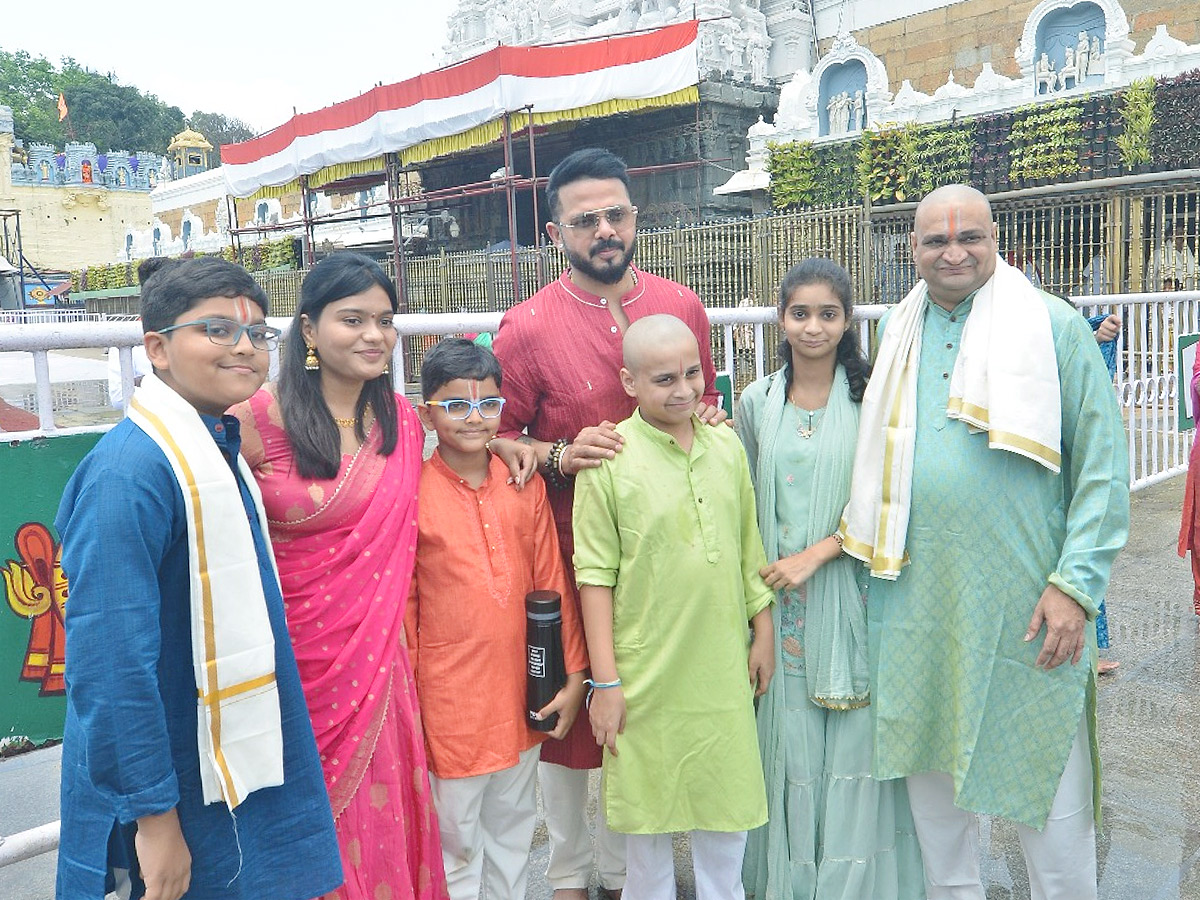 Former Cricketer Sreesanth Visits Tirumala Temple With His Family Photos5