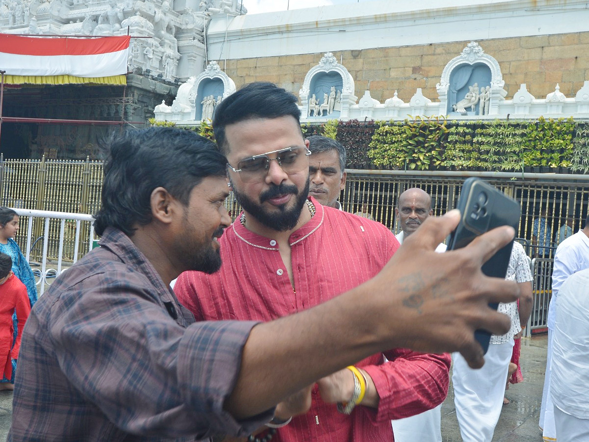 Former Cricketer Sreesanth Visits Tirumala Temple With His Family Photos7
