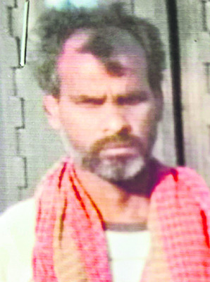 వేర్వేరు చోట్ల  ముగ్గురు అదృశ్యం
1