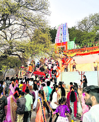 ●వైభవంగా సిడిమాను ఉత్సవం 1