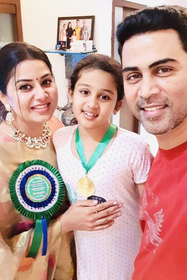 Have You Ever Seen Actress Sangeetha Daughter Photos3