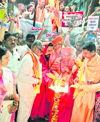 దేశ సరిహద్దులను కాపాడుకోవాలి 1