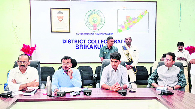 వైఎస్ జగన్ను కలిసిన కృష్ణదాస్ 1