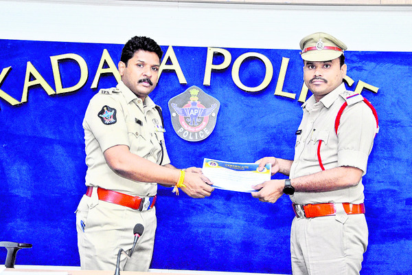 సామాన్యులకు తక్షణ న్యాయం 6
