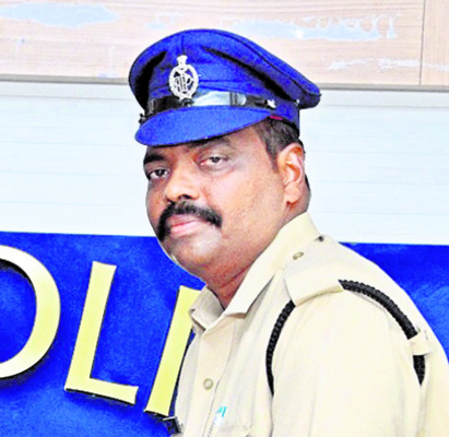 సామాన్యులకు తక్షణ న్యాయం 12