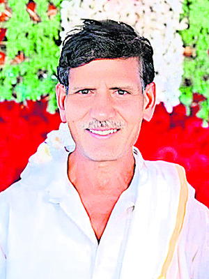వడదెబ్బతో వ్యక్తి మృతి
1