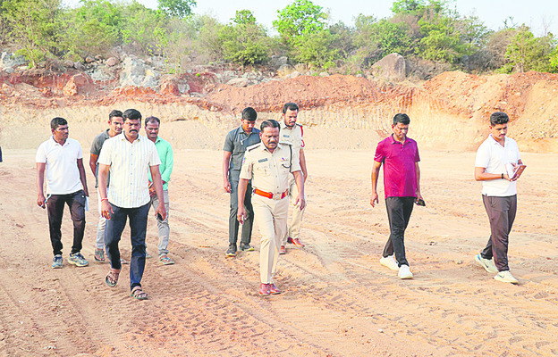ఫైరింగ్ రేంజ్ పనుల పరిశీలన 1